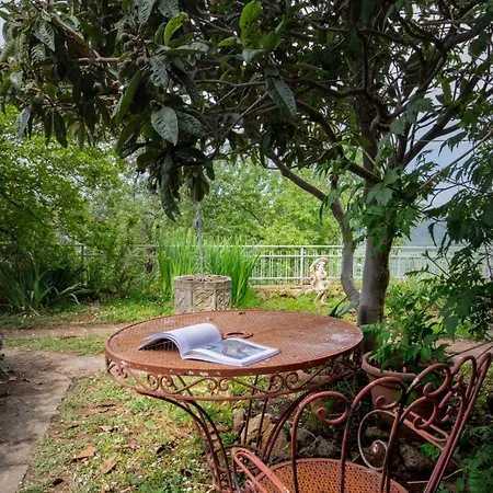 Panoramica Garden Bike Apartment